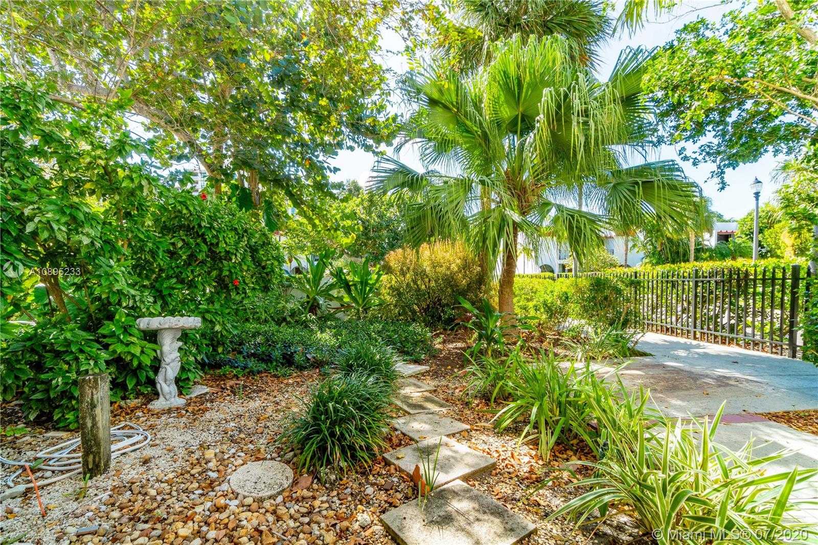 Small Image of 425 GRAPETREE DR #201, Key Biscayne Number 36