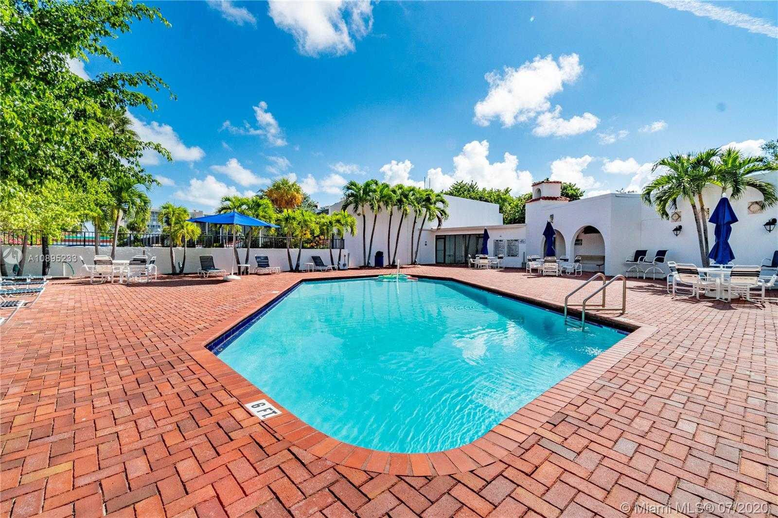 Small Image of 425 GRAPETREE DR #201, Key Biscayne Number 39