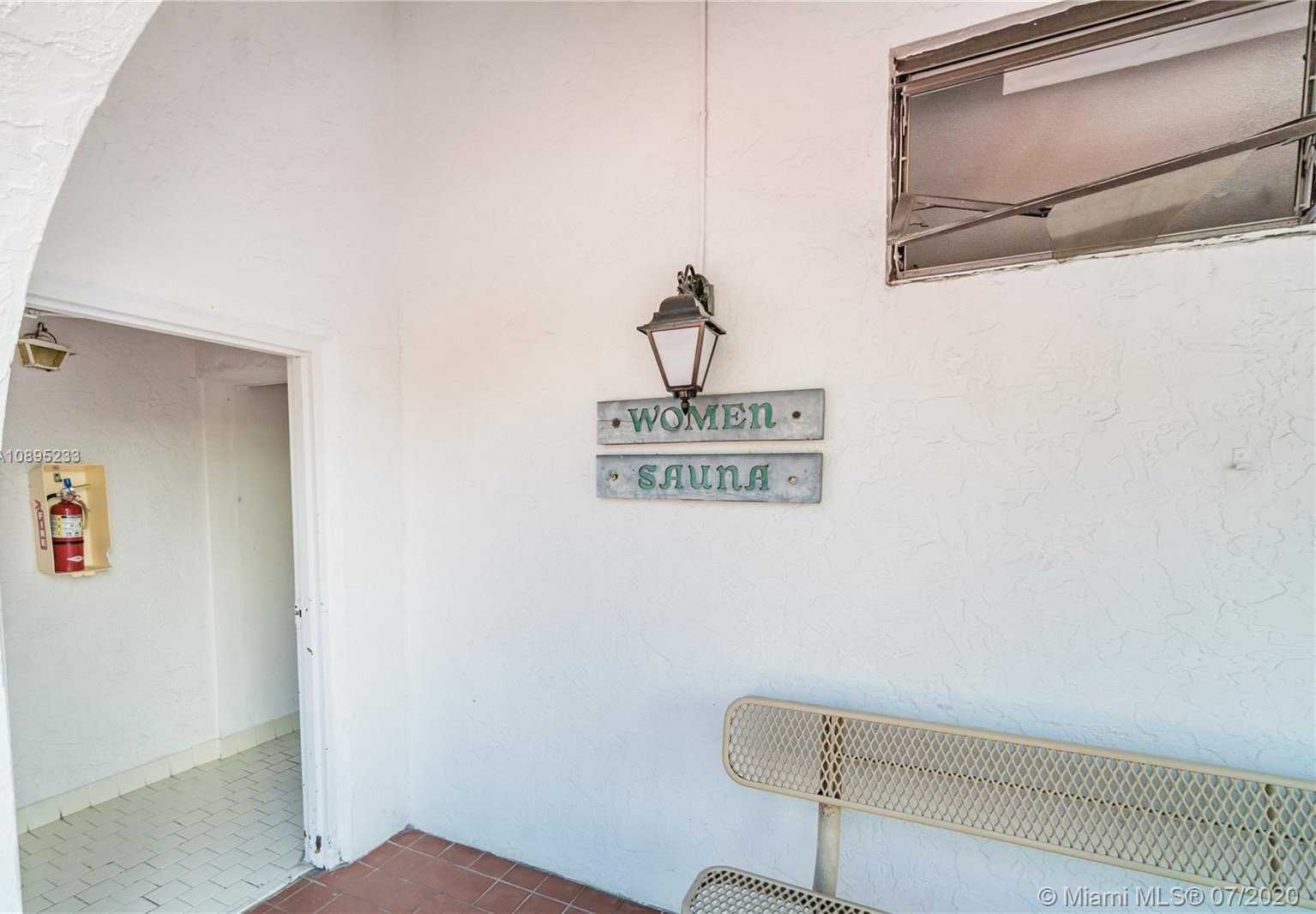 Small Image of 425 GRAPETREE DR #201, Key Biscayne Number 41
