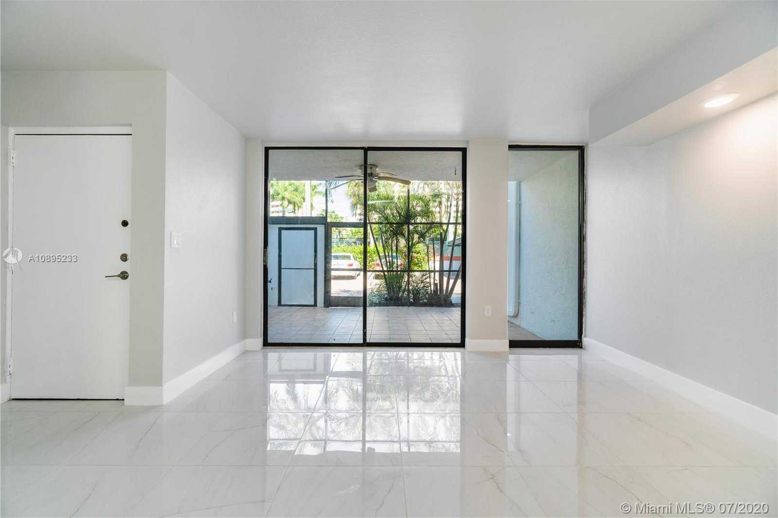 Small Image of 425 GRAPETREE DR #201, Key Biscayne Number 5