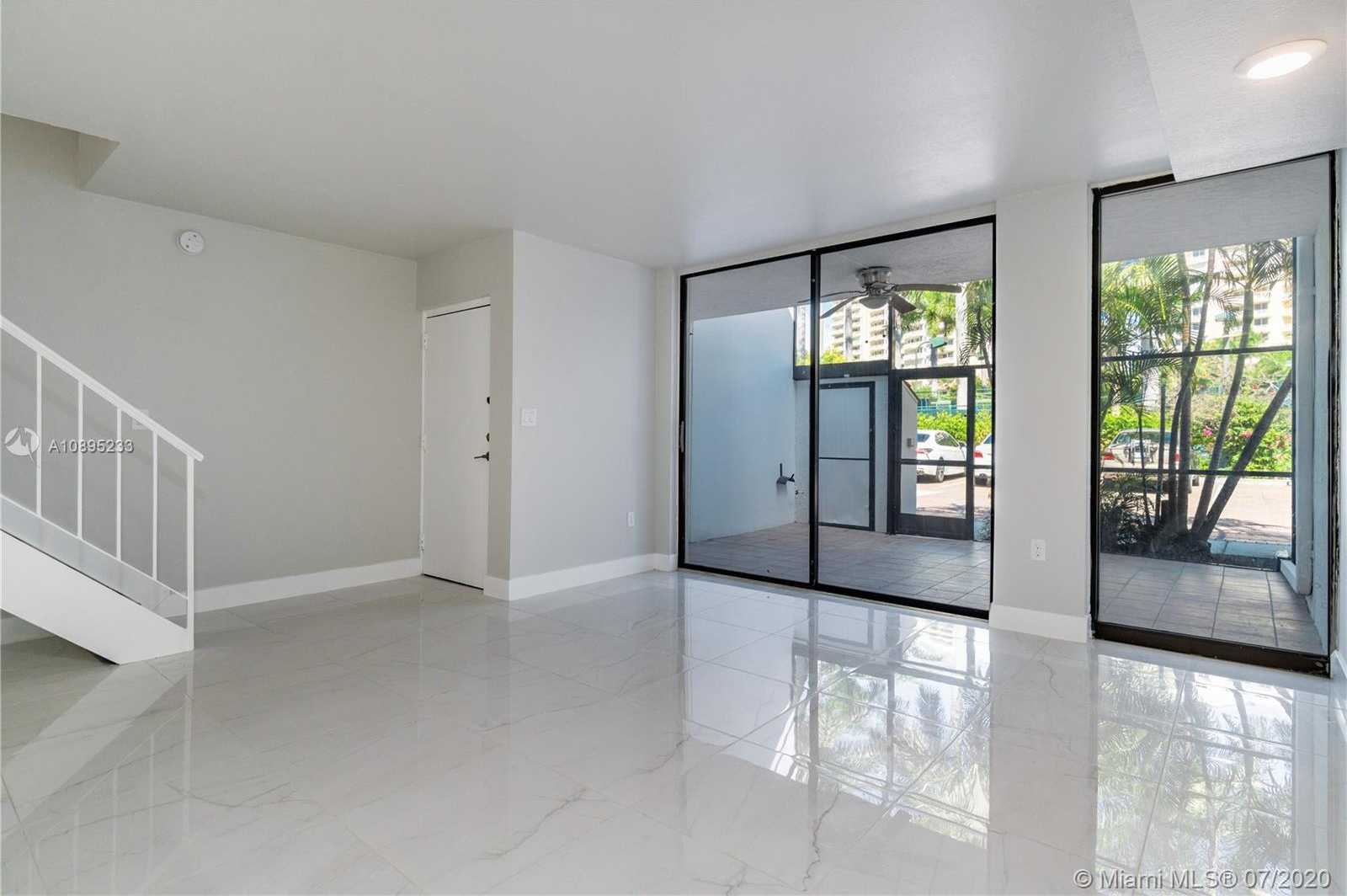 Small Image of 425 GRAPETREE DR #201, Key Biscayne Number 6