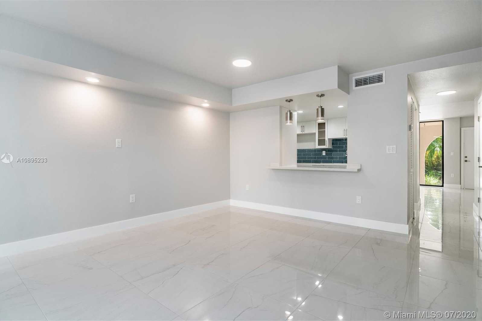 Small Image of 425 GRAPETREE DR #201, Key Biscayne Number 8
