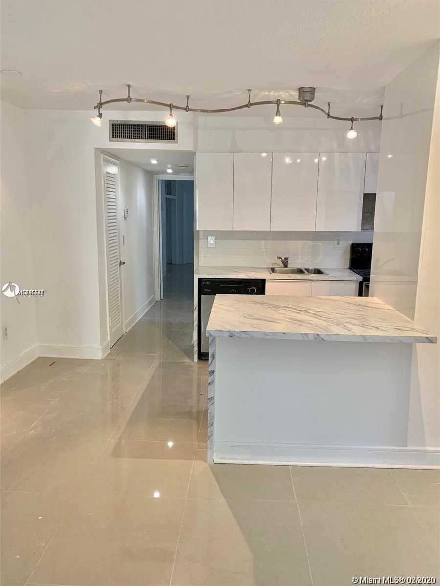 Small Image of 1120 102ND ST #8, Bay Harbor Islands Number 3