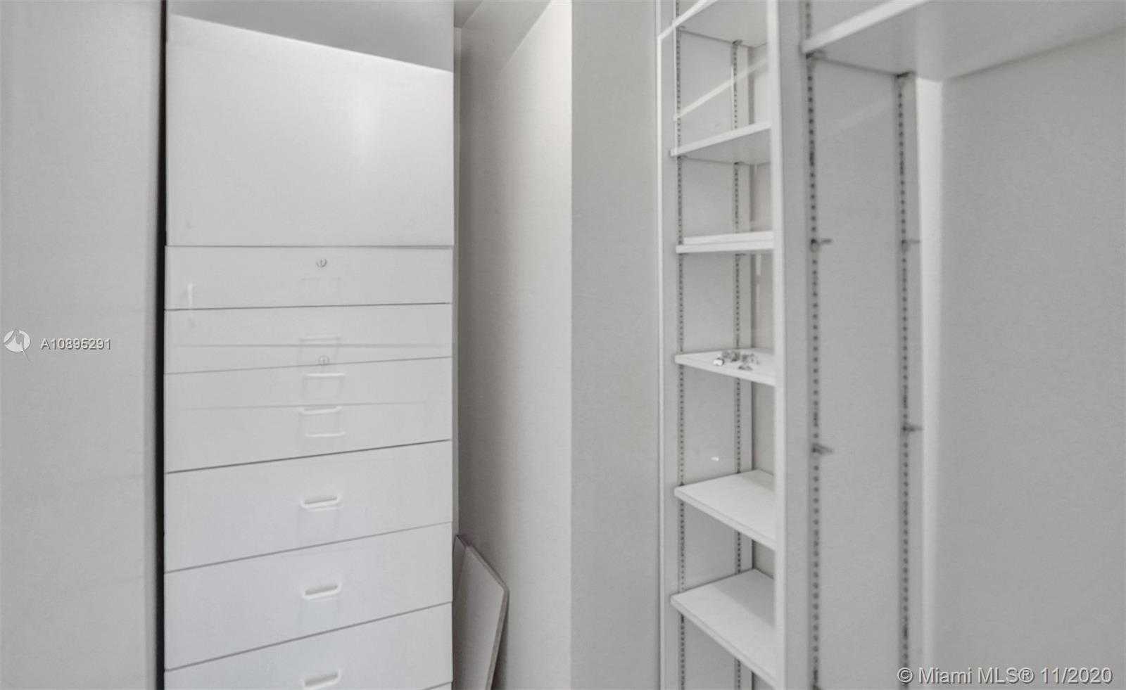 Small Image of 20400 WEST COUNTRY CLUB DR #816, Aventura Number 6