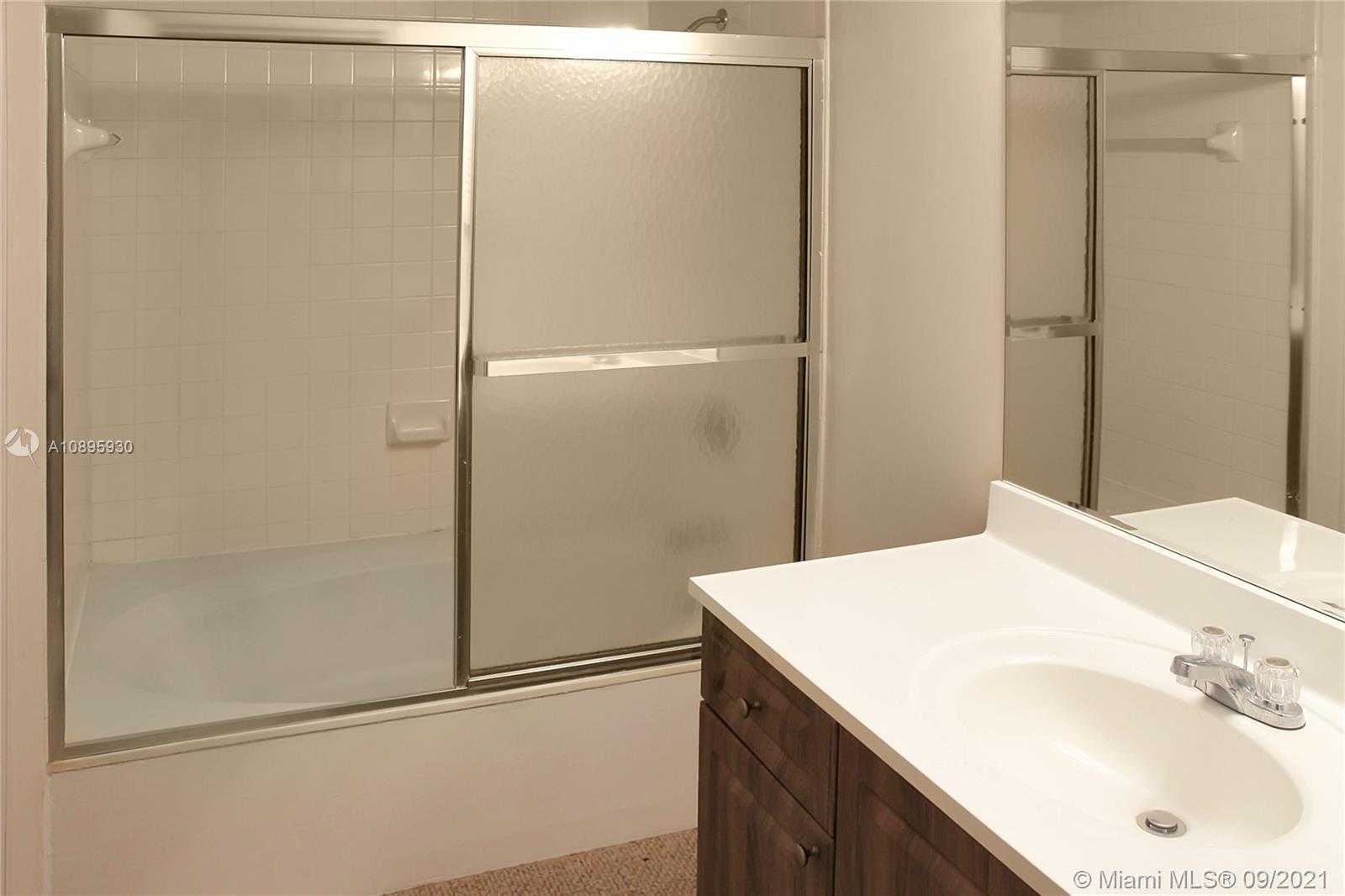 Small Image of 1280 SOUTH ALHAMBRA CIR #1105, Coral Gables Number 10