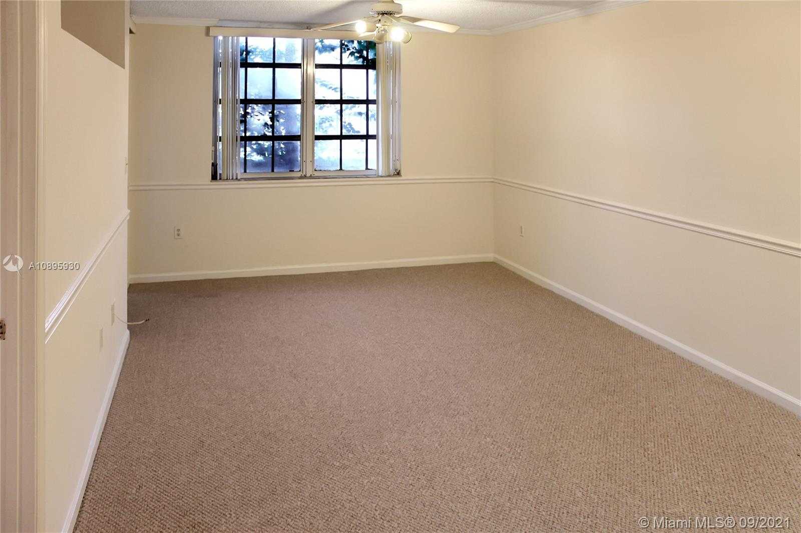Small Image of 1280 SOUTH ALHAMBRA CIR #1105, Coral Gables Number 3