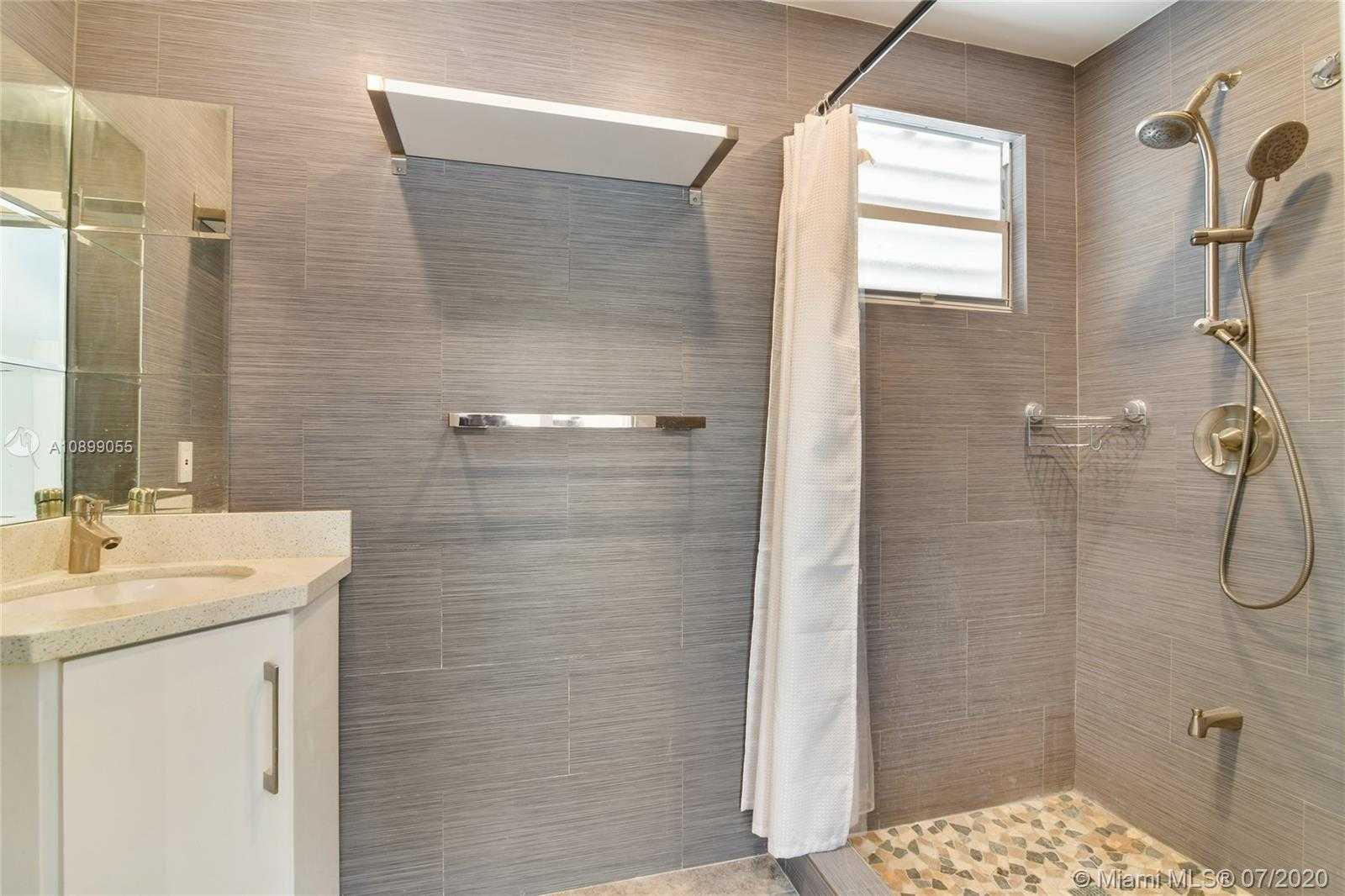 Small Image of 16485 COLLINS AVE #PC 4, Sunny Isles Beach Number 5