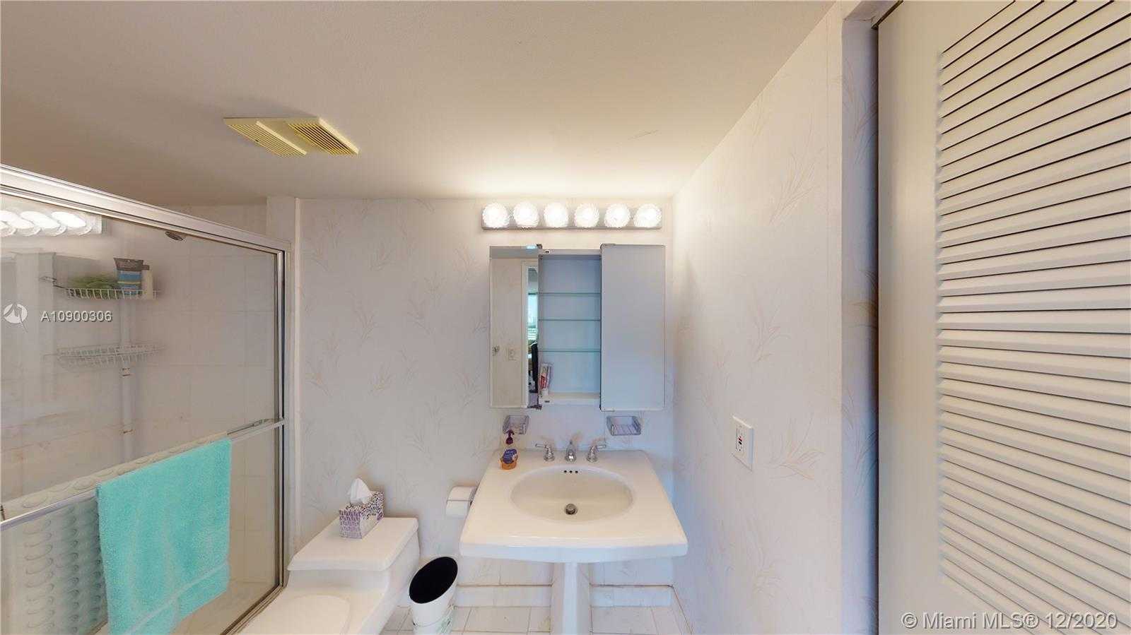 Small Image of 3400 NORTH EAST 192ND ST #1605, Aventura Number 17
