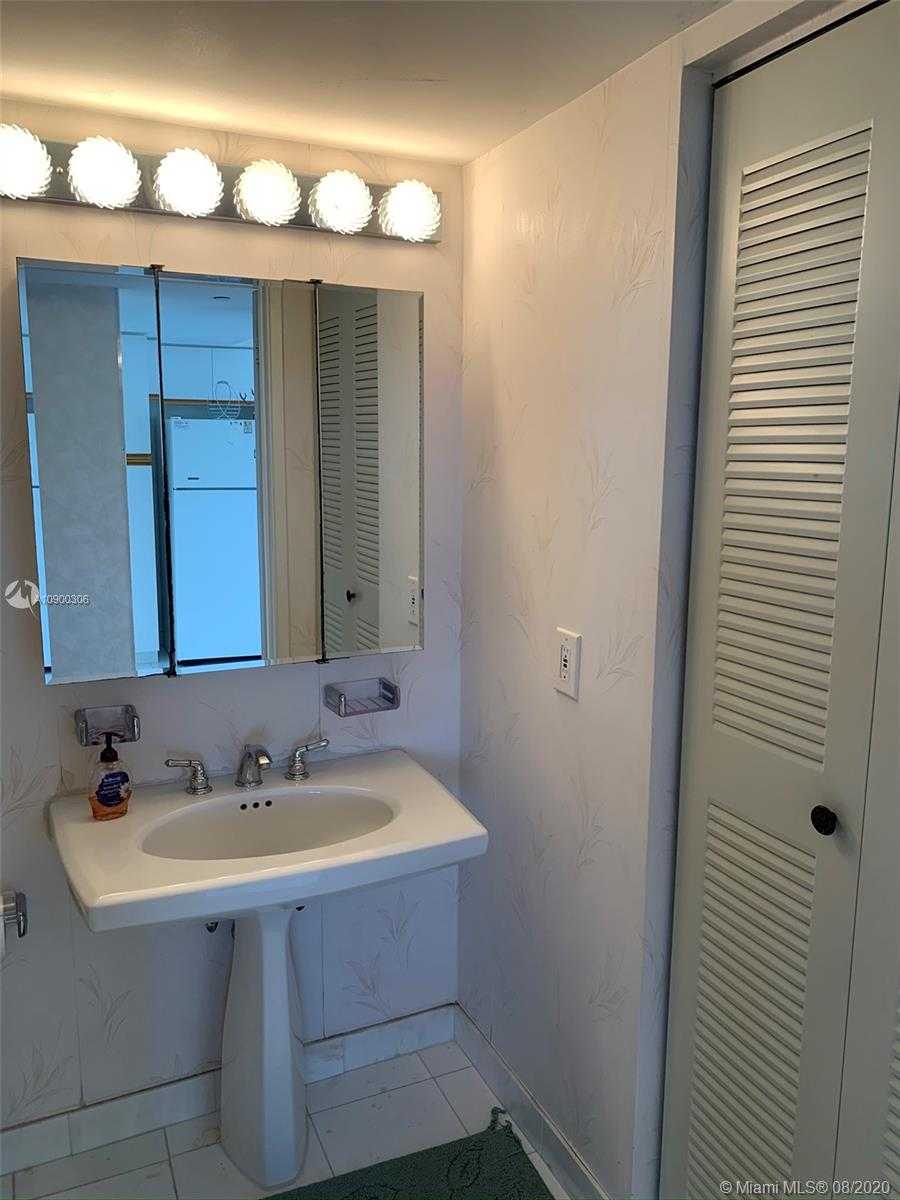 Small Image of 3400 NORTH EAST 192ND ST #1605, Aventura Number 27