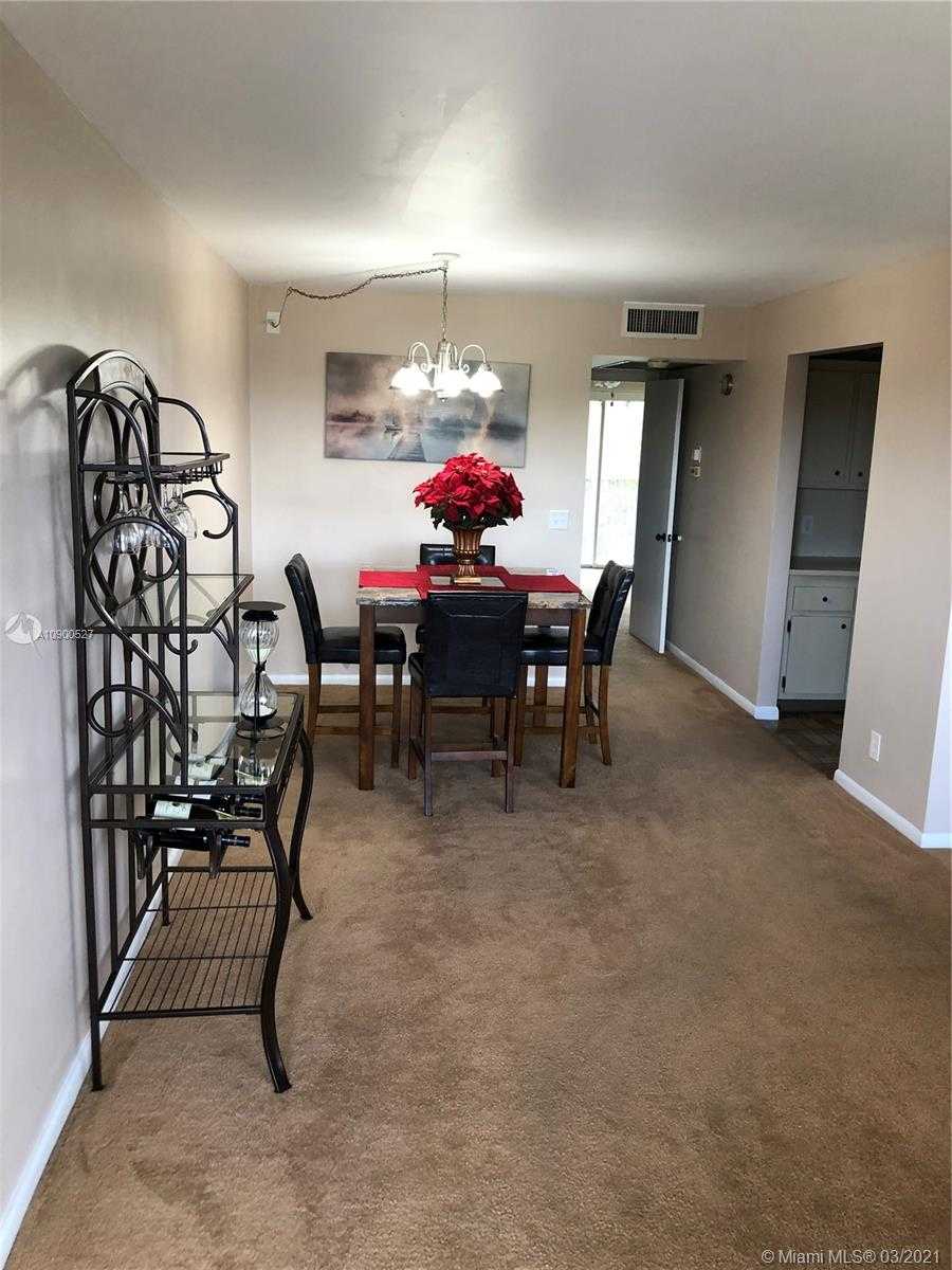 Small Image of 1551 SOUTH WEST 135TH TER #406G, Pembroke Pines Number 12