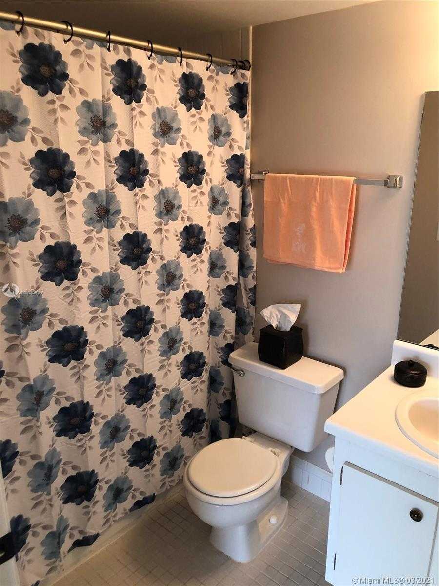 Small Image of 1551 SOUTH WEST 135TH TER #406G, Pembroke Pines Number 15