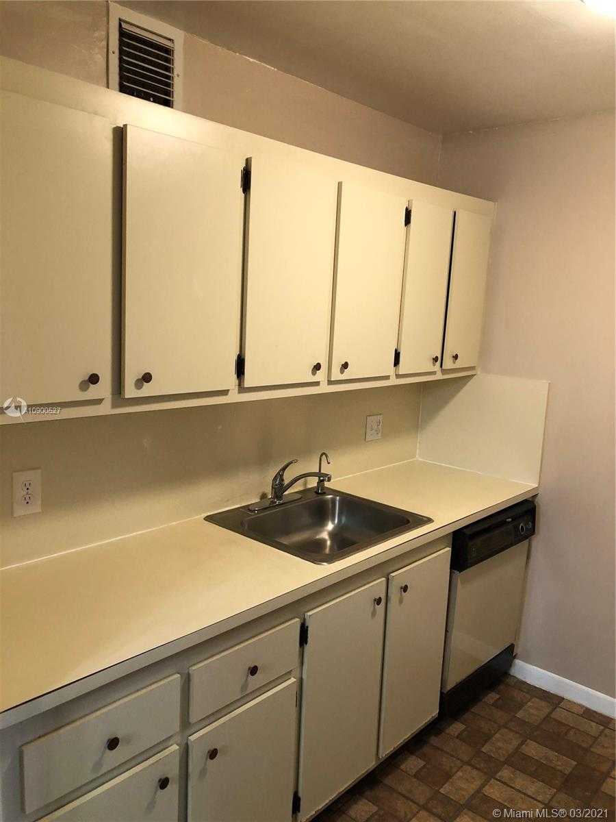 Small Image of 1551 SOUTH WEST 135TH TER #406G, Pembroke Pines Number 22
