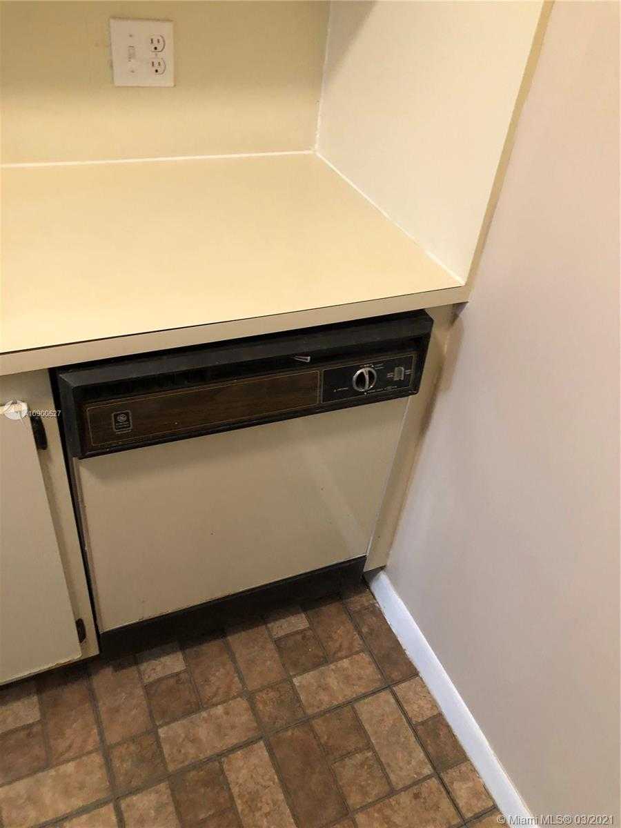 Small Image of 1551 SOUTH WEST 135TH TER #406G, Pembroke Pines Number 24