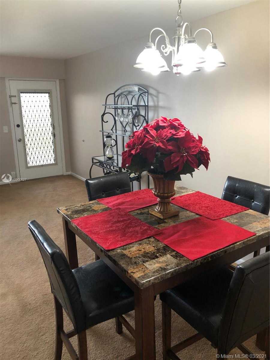 Small Image of 1551 SOUTH WEST 135TH TER #406G, Pembroke Pines Number 3
