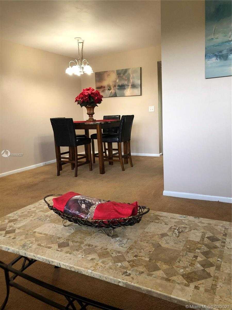 Small Image of 1551 SOUTH WEST 135TH TER #406G, Pembroke Pines Number 4