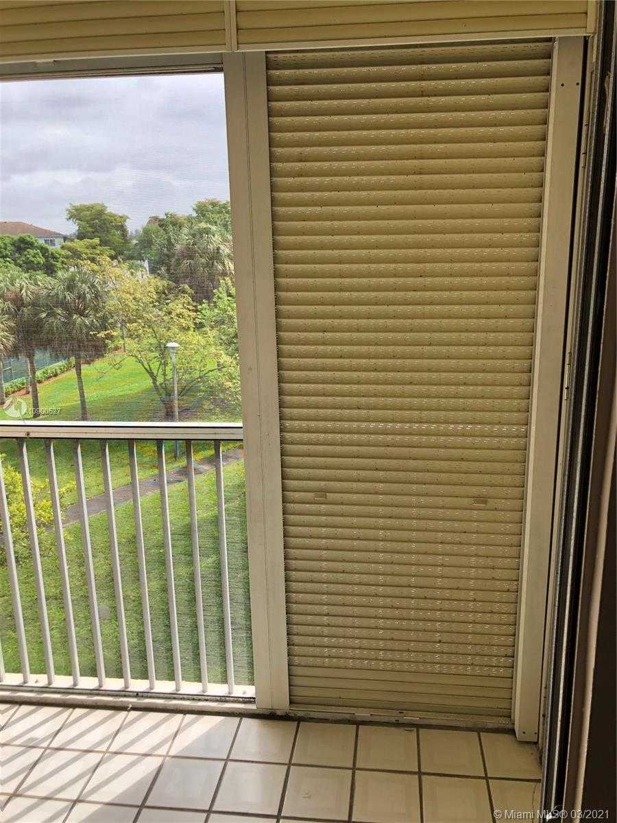 Small Image of 1551 SOUTH WEST 135TH TER #406G, Pembroke Pines Number 43