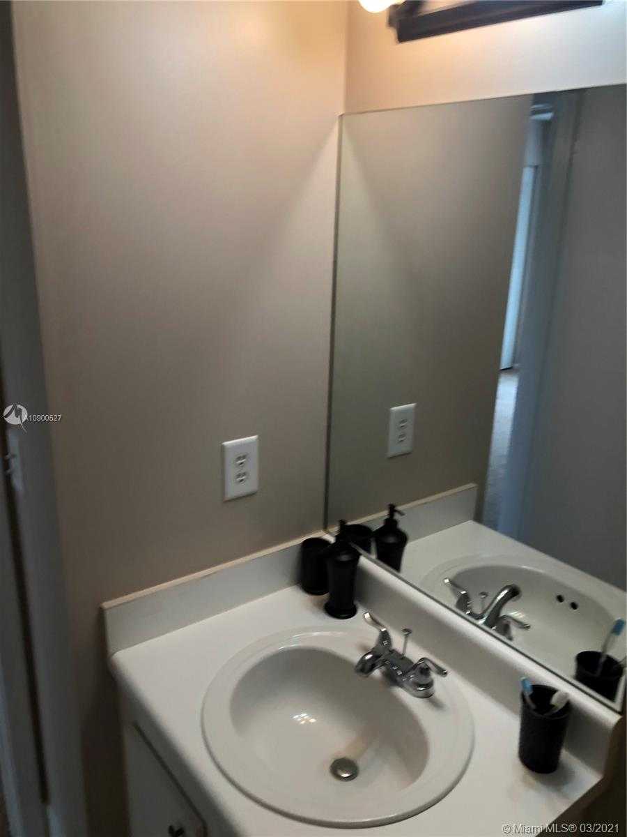 Small Image of 1551 SOUTH WEST 135TH TER #406G, Pembroke Pines Number 52