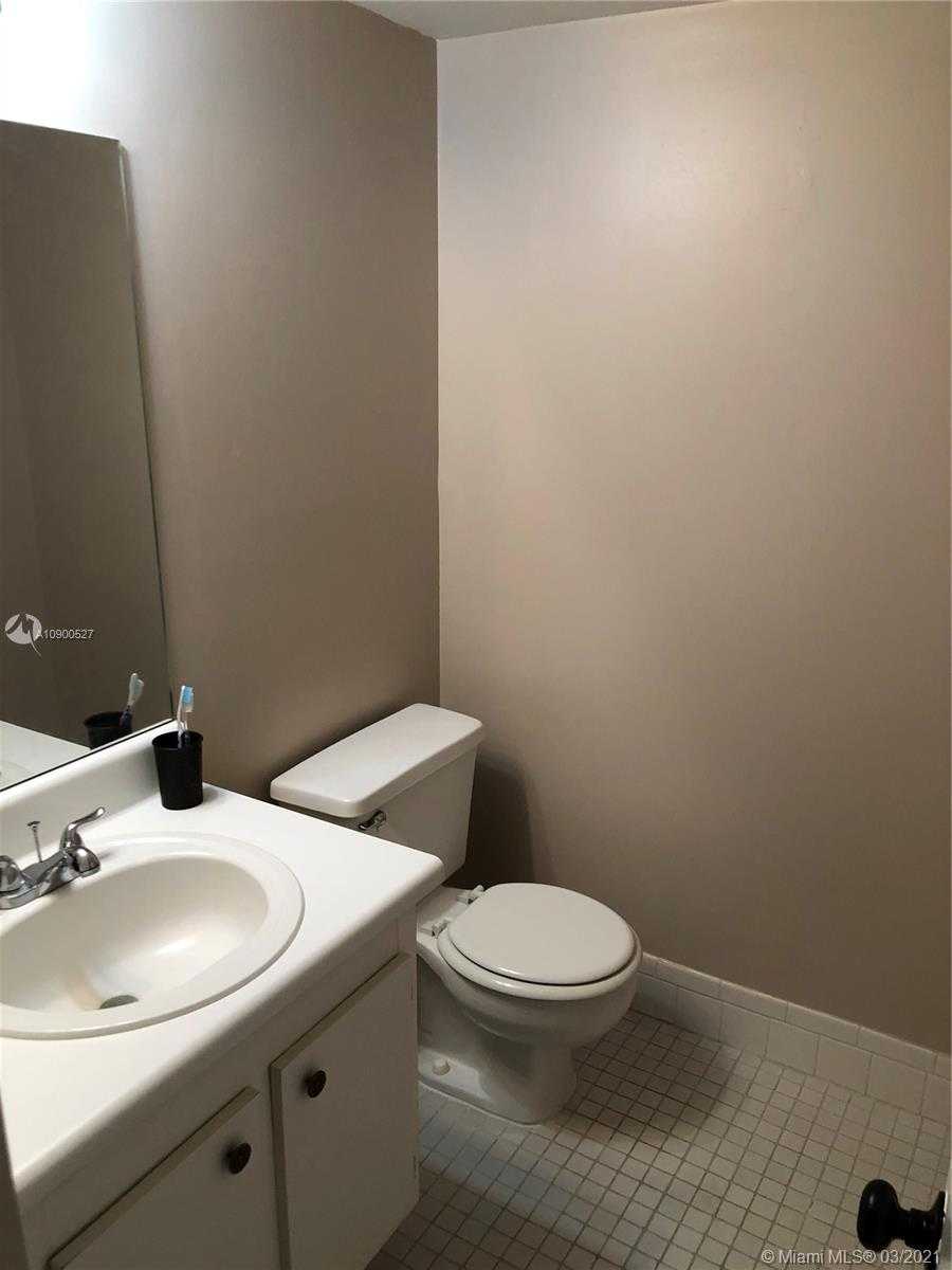 Small Image of 1551 SOUTH WEST 135TH TER #406G, Pembroke Pines Number 63