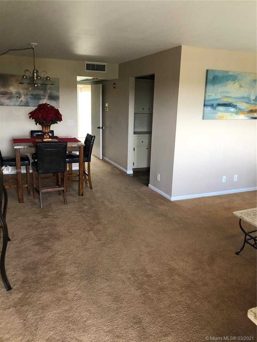 Small Image of 1551 SOUTH WEST 135TH TER #406G, Pembroke Pines Number 8