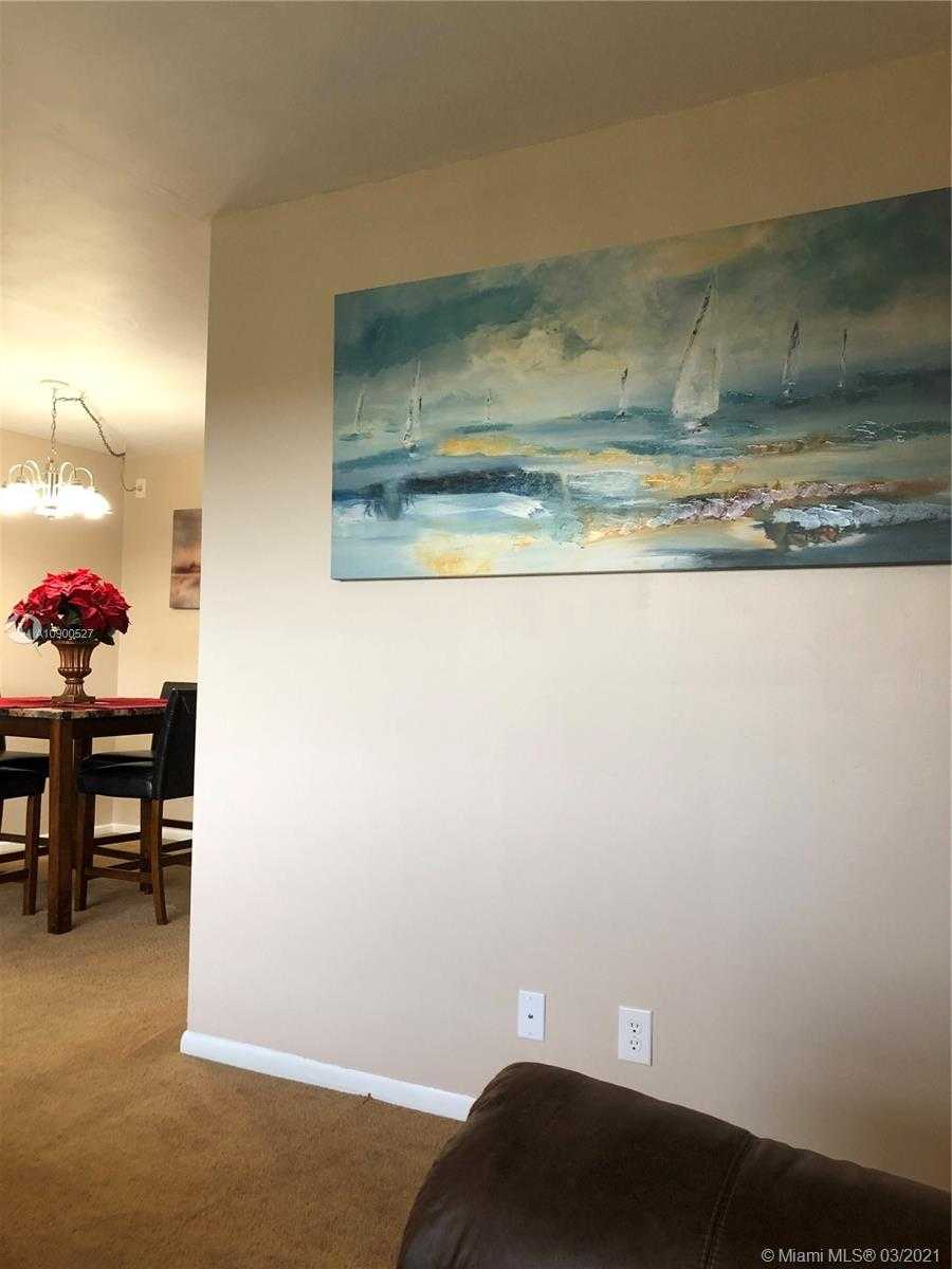Small Image of 1551 SOUTH WEST 135TH TER #406G, Pembroke Pines Number 9