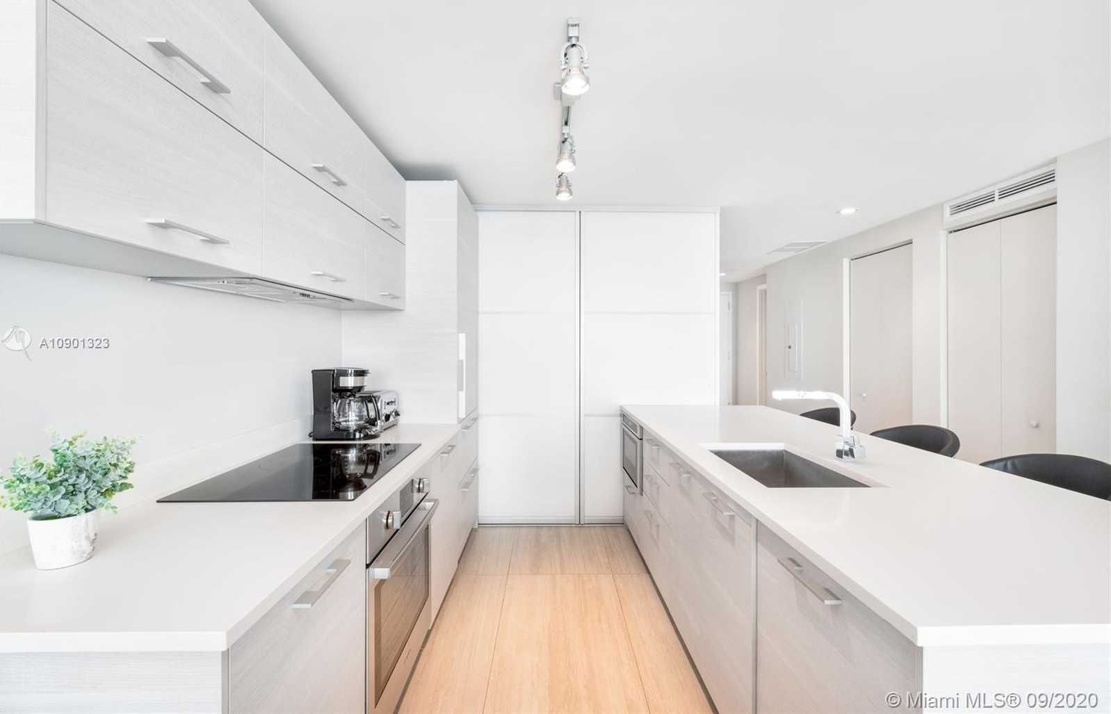 Small Image of 650 NORTH EAST 32ND ST #3903, Miami Number 17