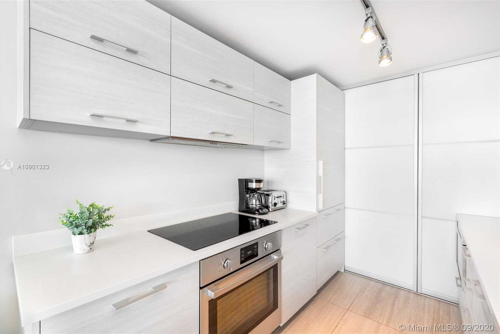 Small Image of 650 NORTH EAST 32ND ST #3903, Miami Number 21