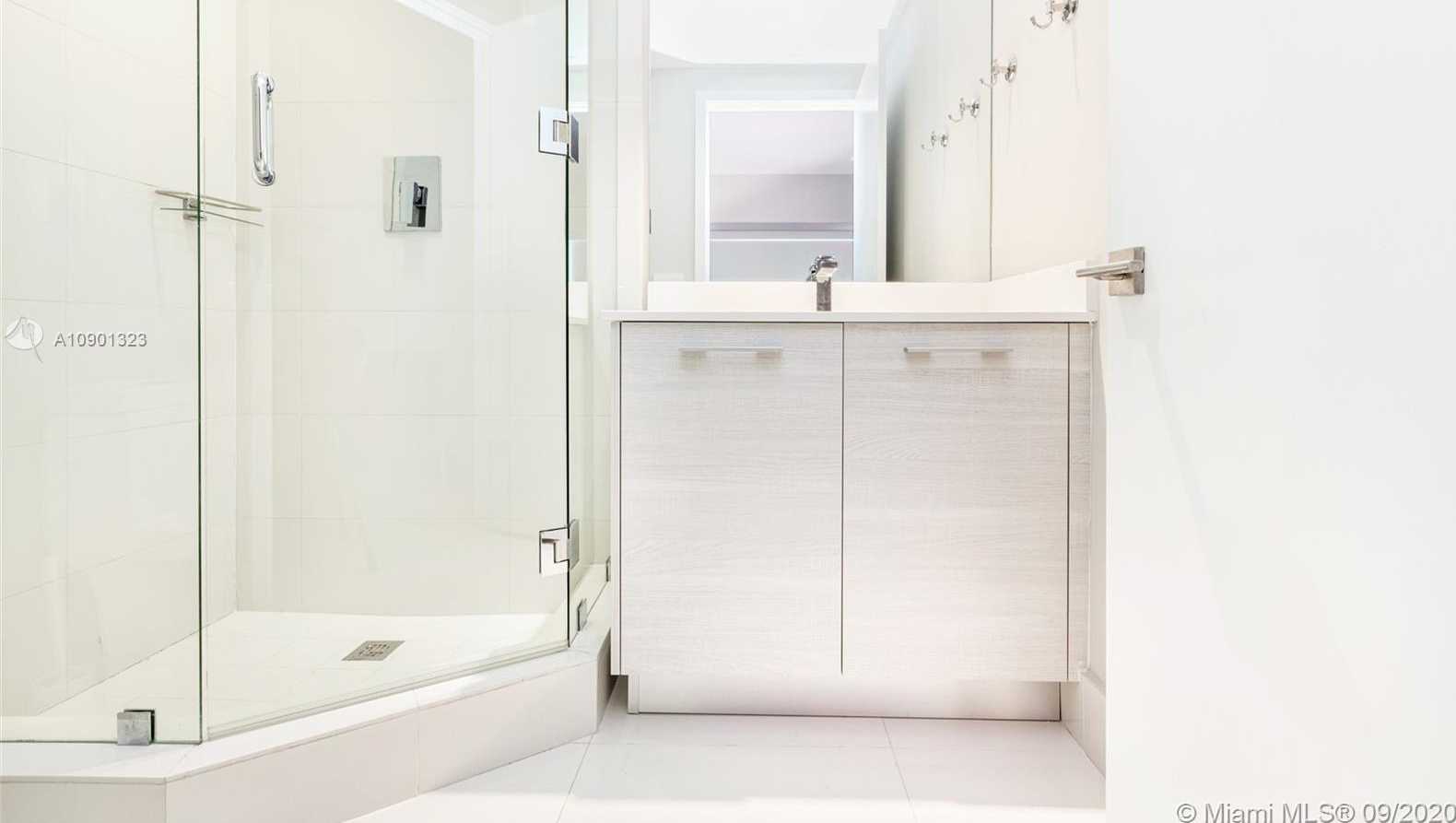 Small Image of 650 NORTH EAST 32ND ST #3903, Miami Number 32
