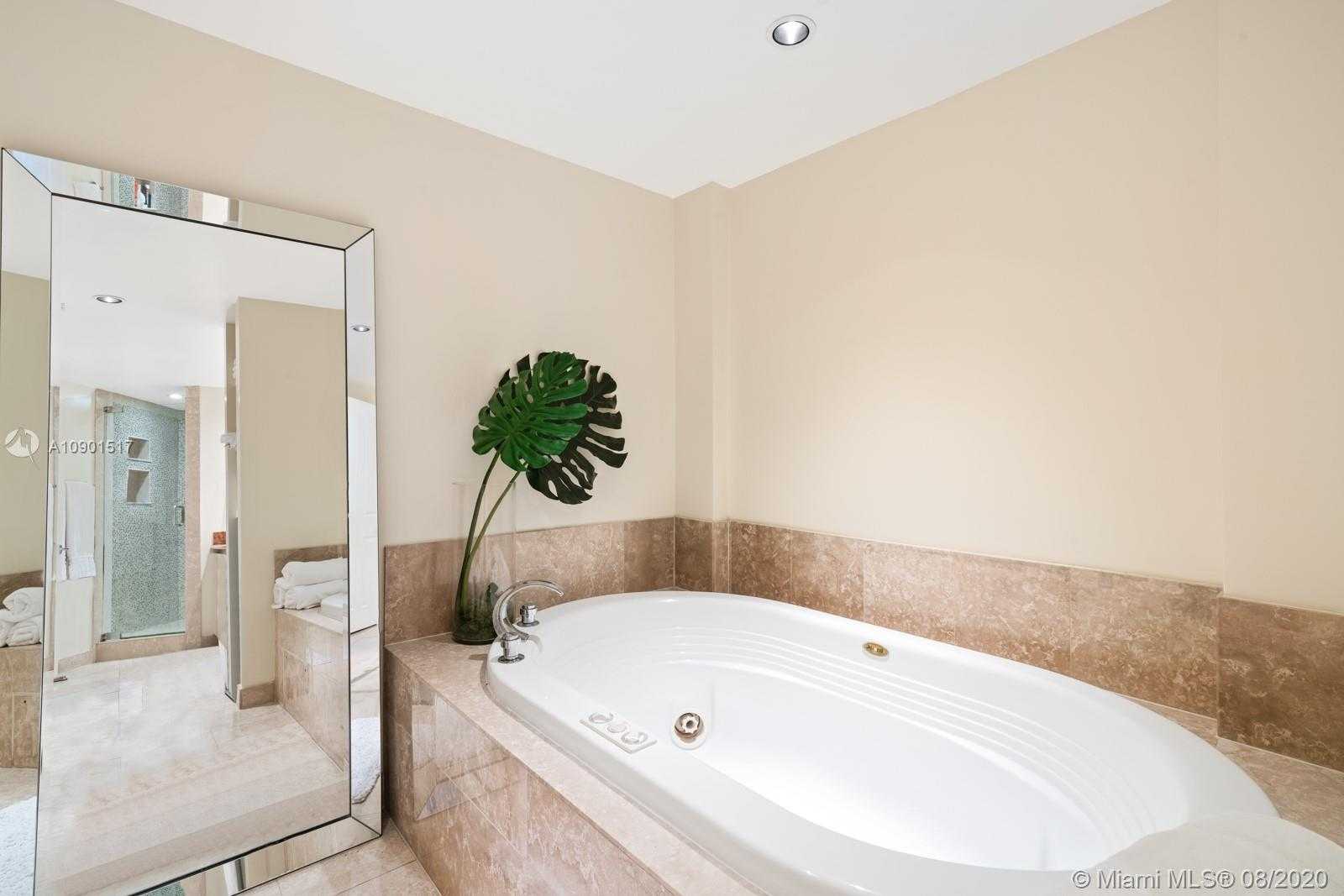Small Image of 2127 BRICKELL AVE #3405, Miami Number 19