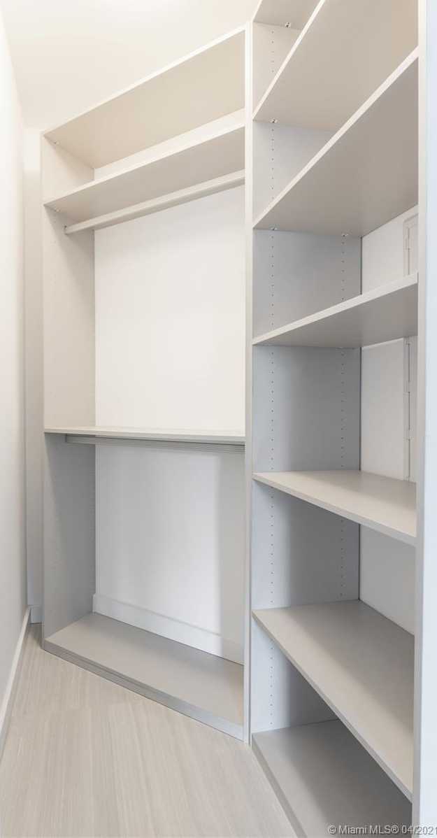 Small Image of 480 NORTH EAST 31ST ST #605, Miami Number 12