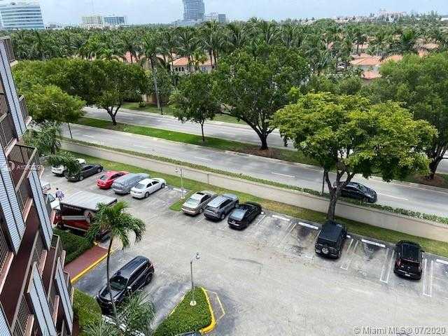 Small Image of 3101 N Country Club Dr, Aventura, FL 33180, USA Number 34