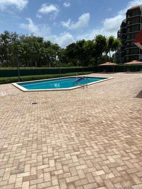 Small Image of 3101 N Country Club Dr, Aventura, FL 33180, USA Number 42