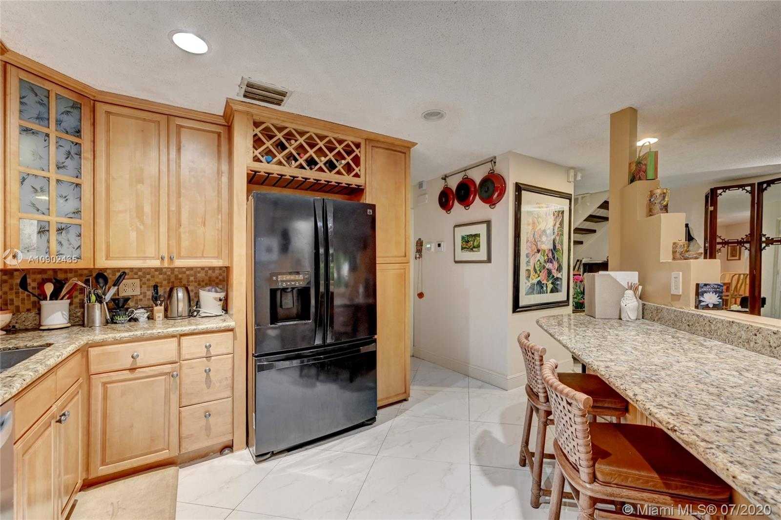 Small Image of 4979 RIVERSIDE DR #103, Coral Springs Number 11
