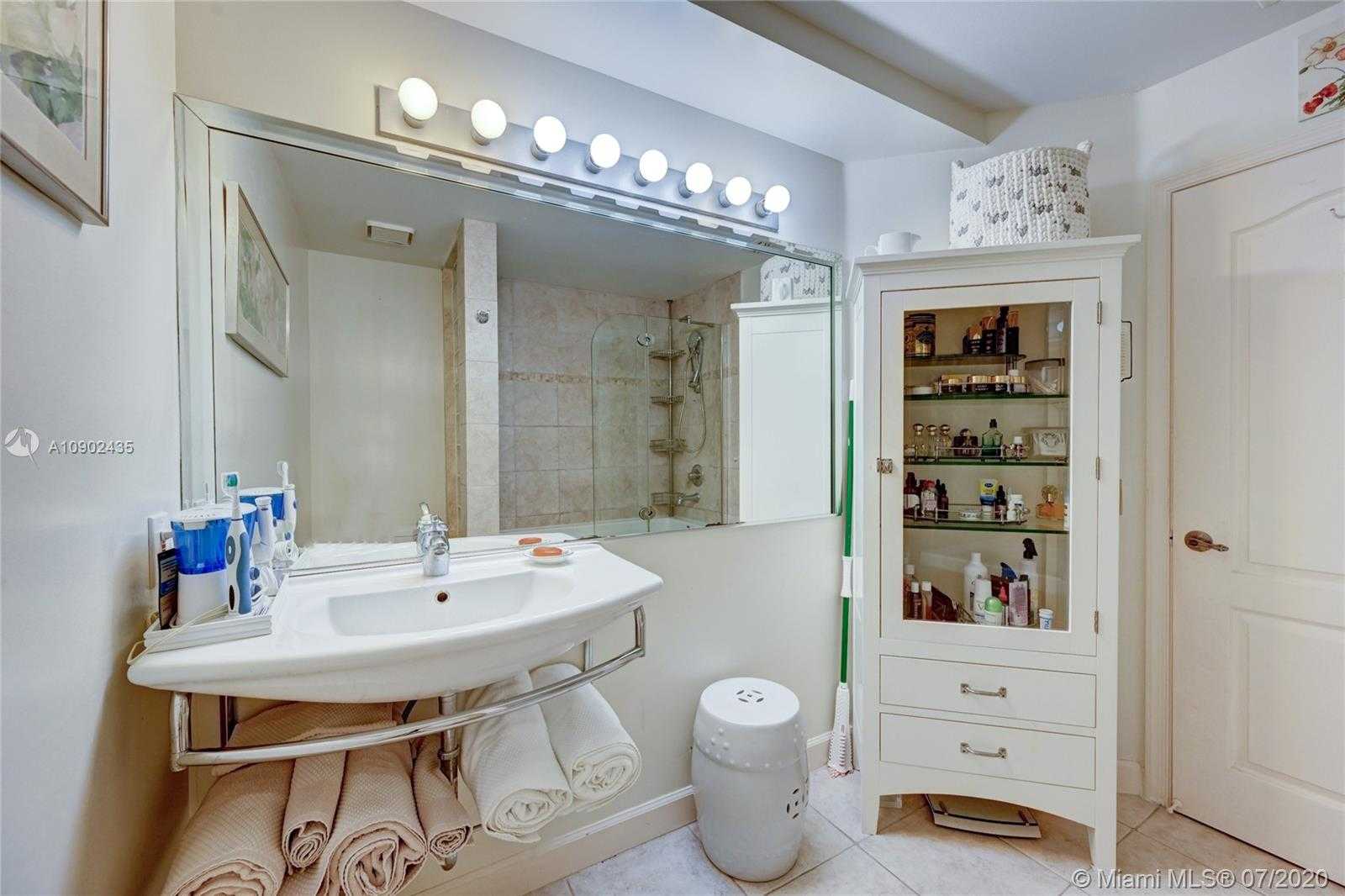 Small Image of 4979 RIVERSIDE DR #103, Coral Springs Number 22
