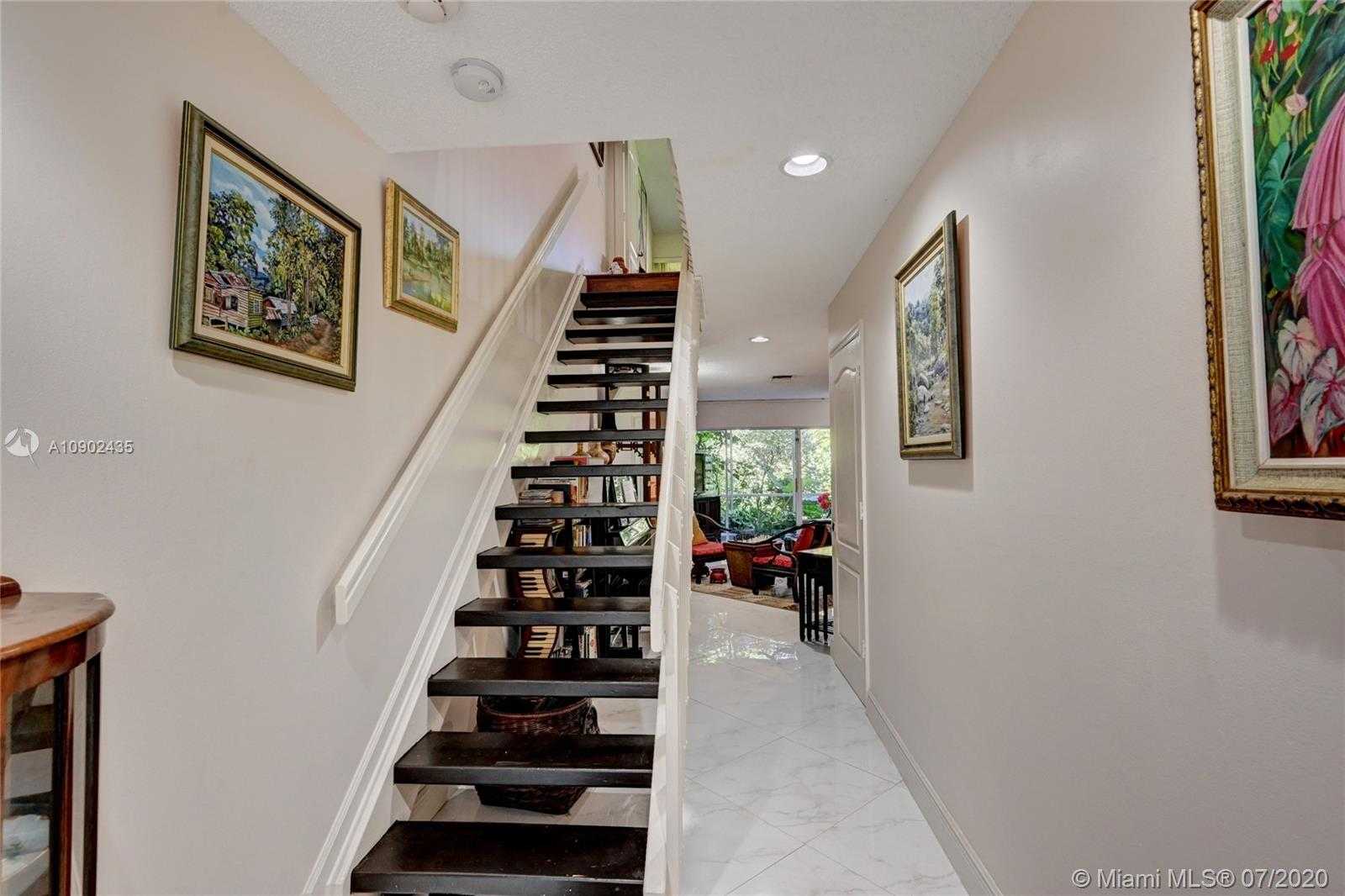 Small Image of 4979 RIVERSIDE DR #103, Coral Springs Number 3