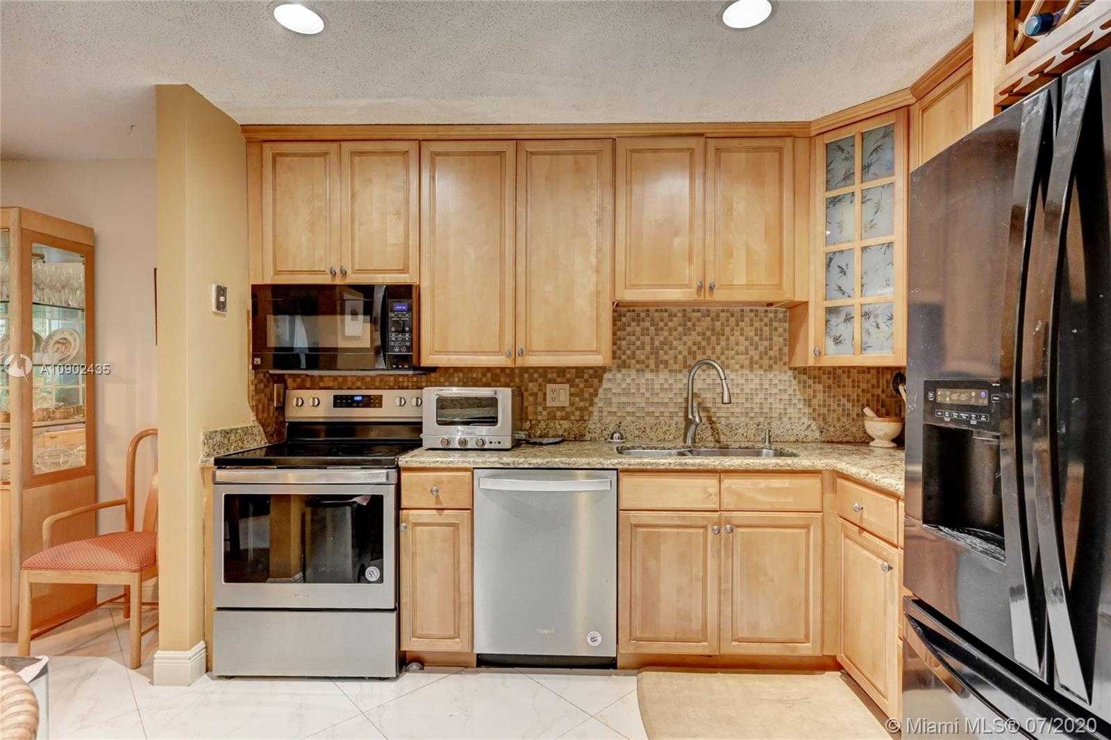 Small Image of 4979 RIVERSIDE DR #103, Coral Springs Number 9