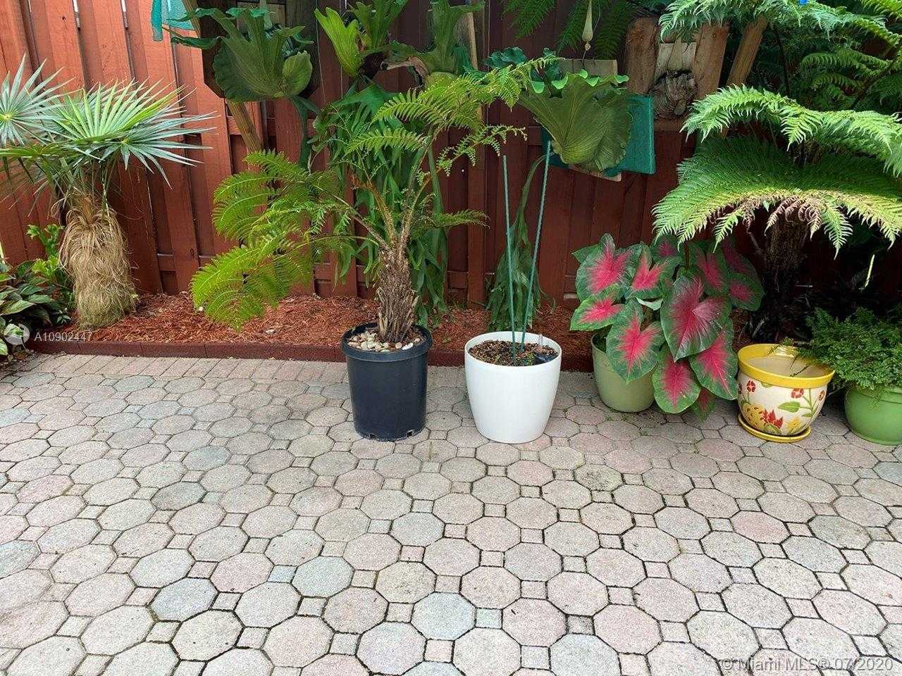 Small Image of 12285 SOUTH WEST 123RD AVE, Miami Number 16
