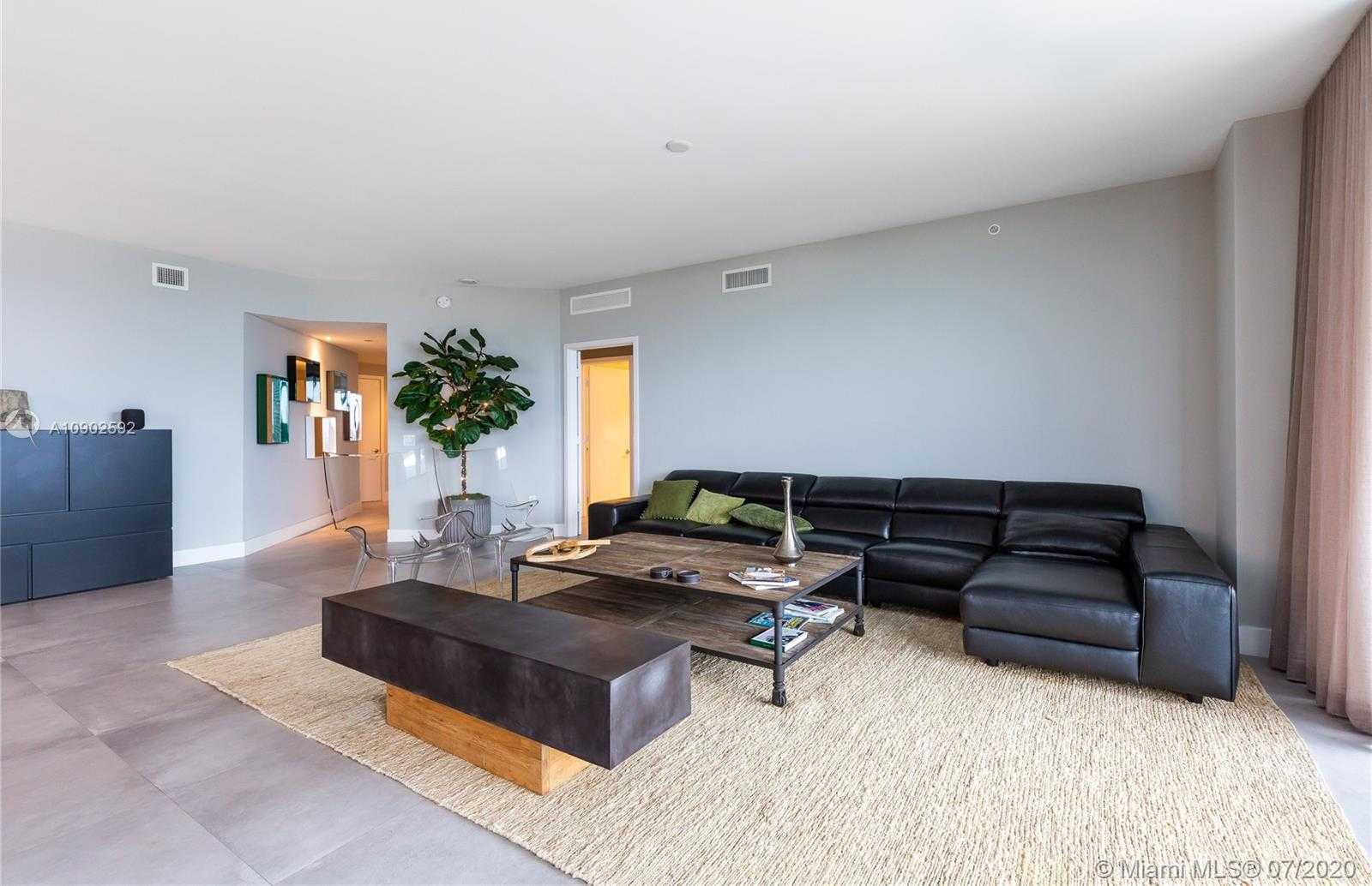 Small Image of 17111 BISCAYNE BLVD #1402, North Miami Beach Number 39