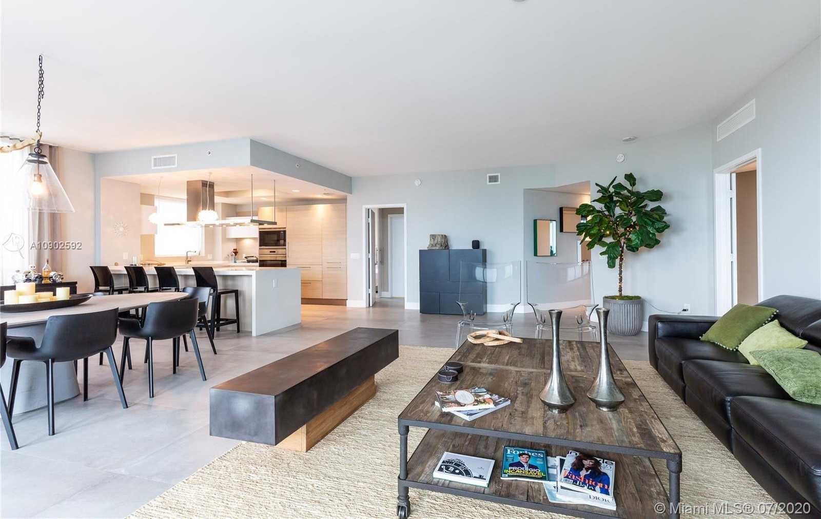 Small Image of 17111 BISCAYNE BLVD #1402, North Miami Beach Number 40