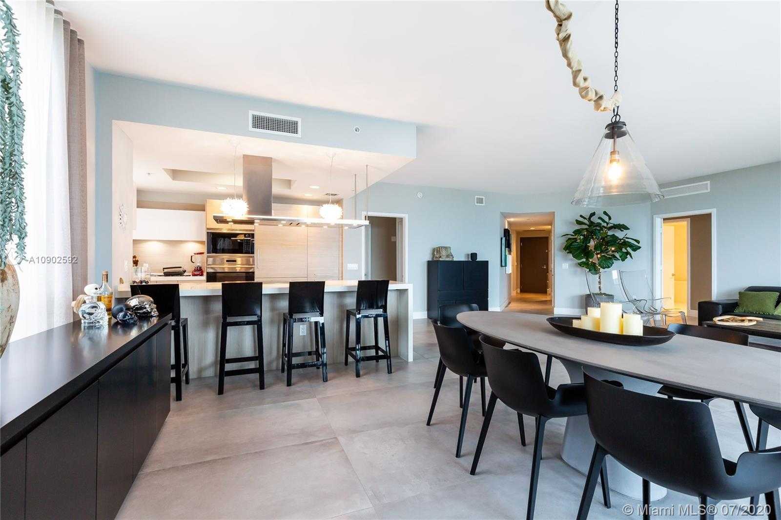 Small Image of 17111 BISCAYNE BLVD #1402, North Miami Beach Number 7