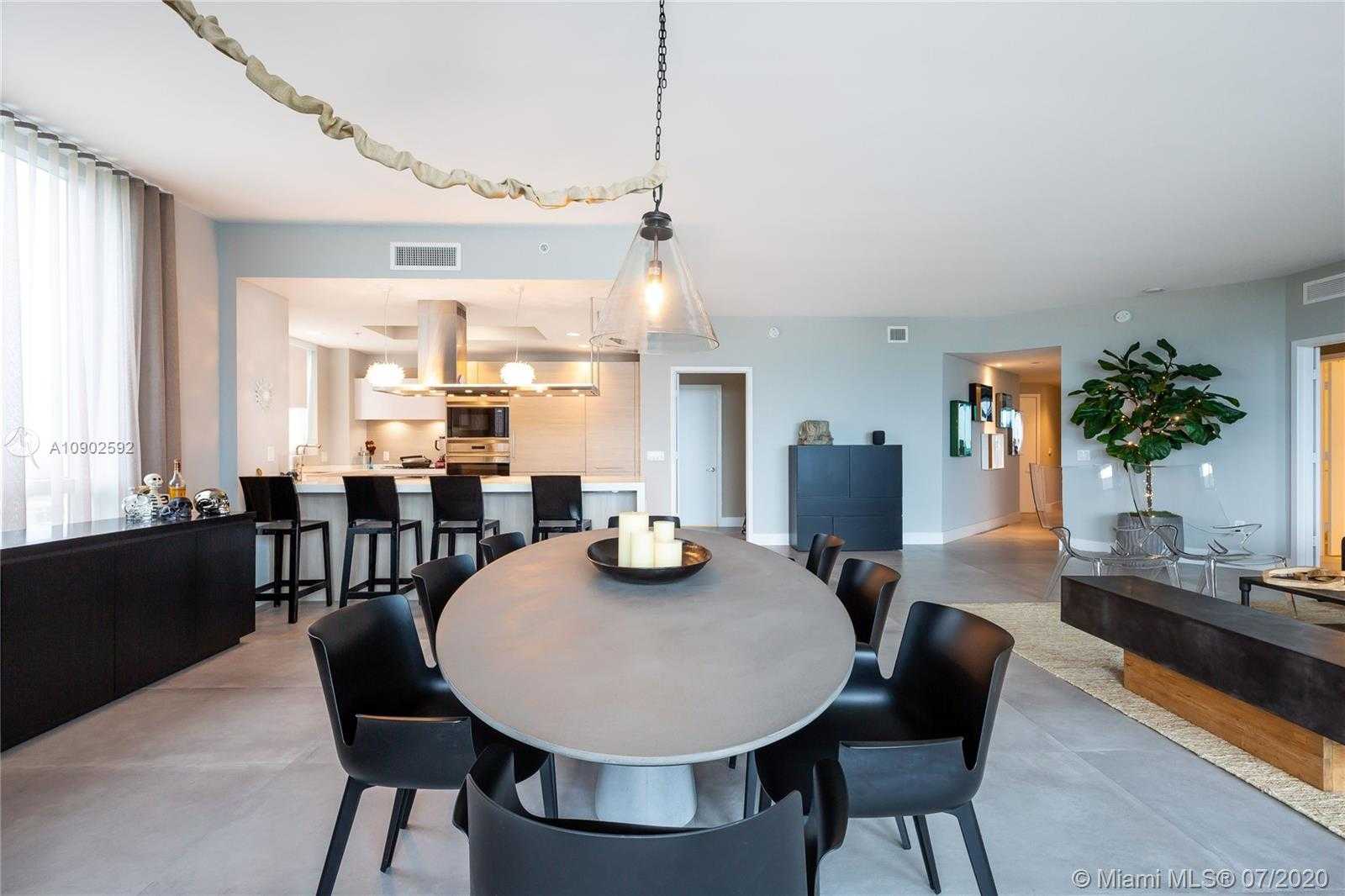 Small Image of 17111 BISCAYNE BLVD #1402, North Miami Beach Number 8