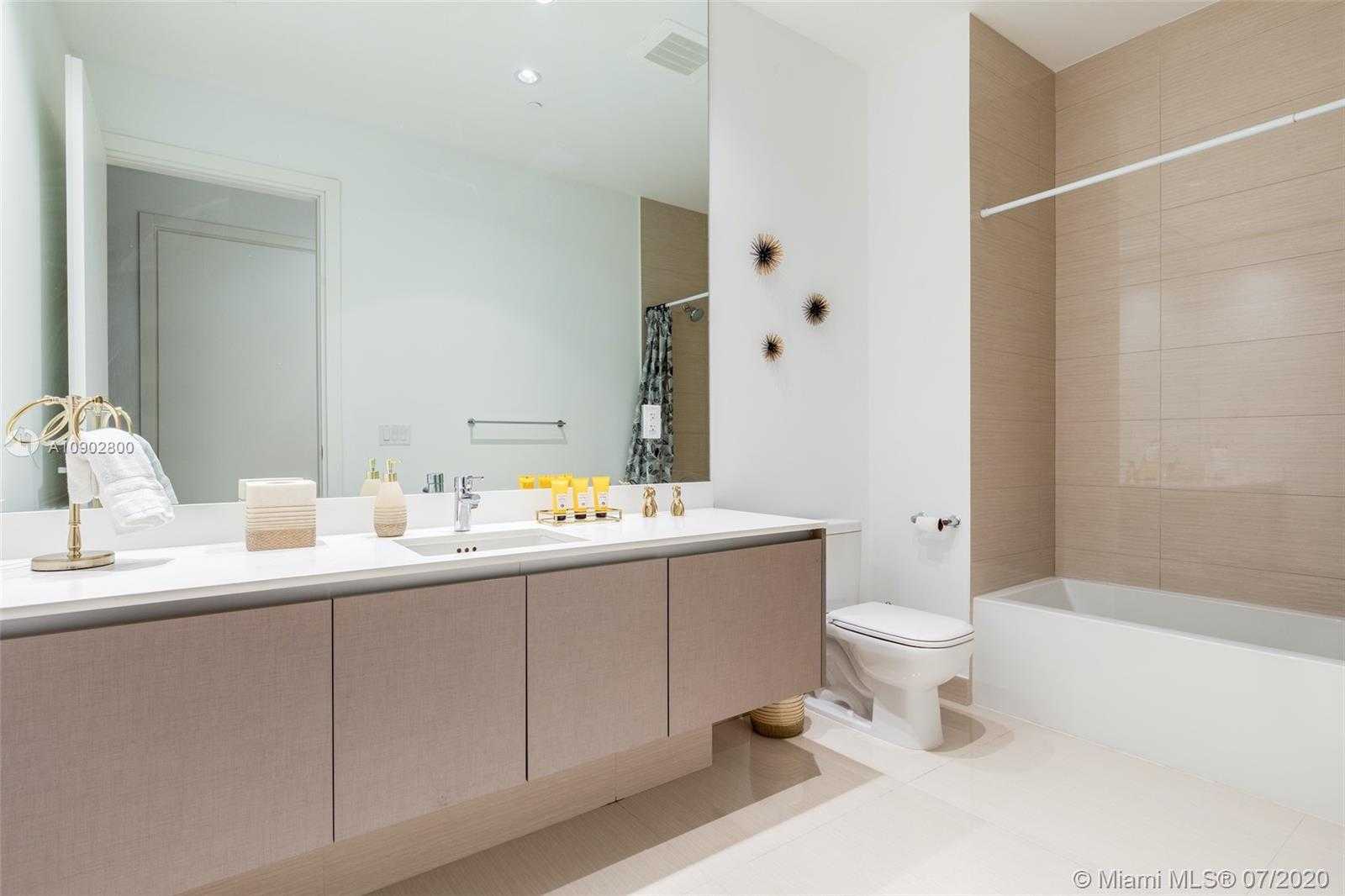 Small Image of 3300 NORTH EAST 188TH ST #LPH16, Aventura Number 13