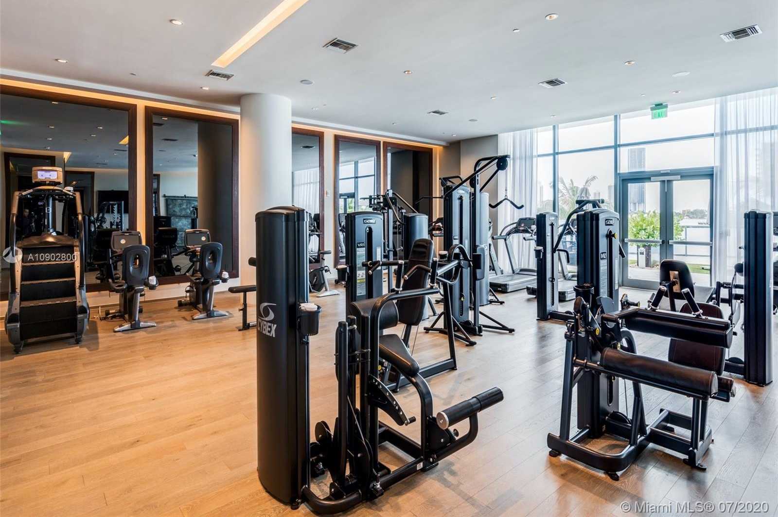 Small Image of 3300 NORTH EAST 188TH ST #LPH16, Aventura Number 26