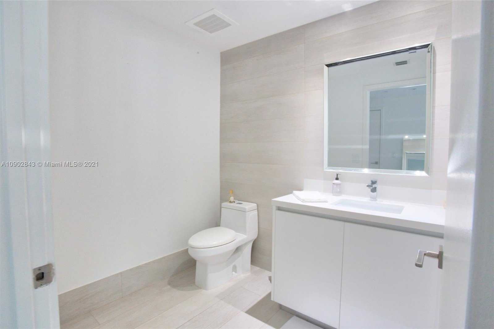 Small Image of 1 COLLINS AVE #109, Miami Beach Number 10