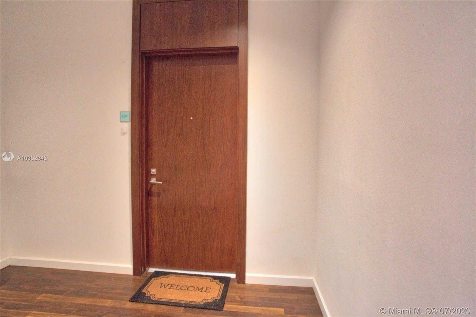 Small Image of 1 COLLINS AVE #109, Miami Beach Number 15