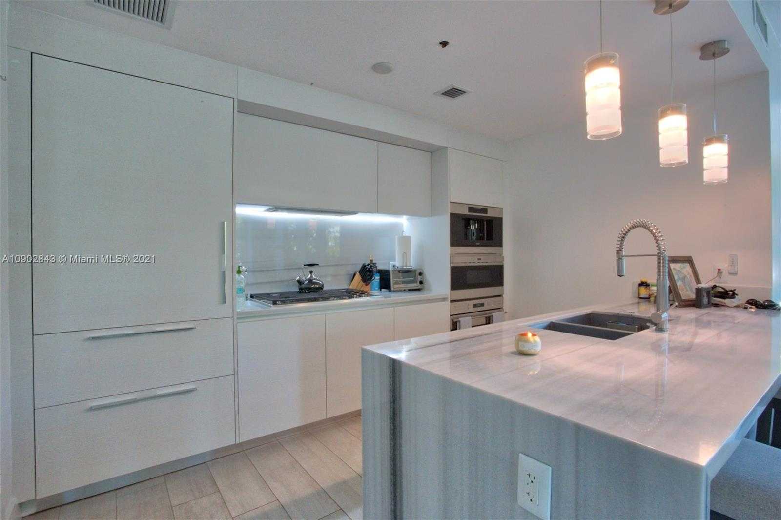 Small Image of 1 COLLINS AVE #109, Miami Beach Number 2
