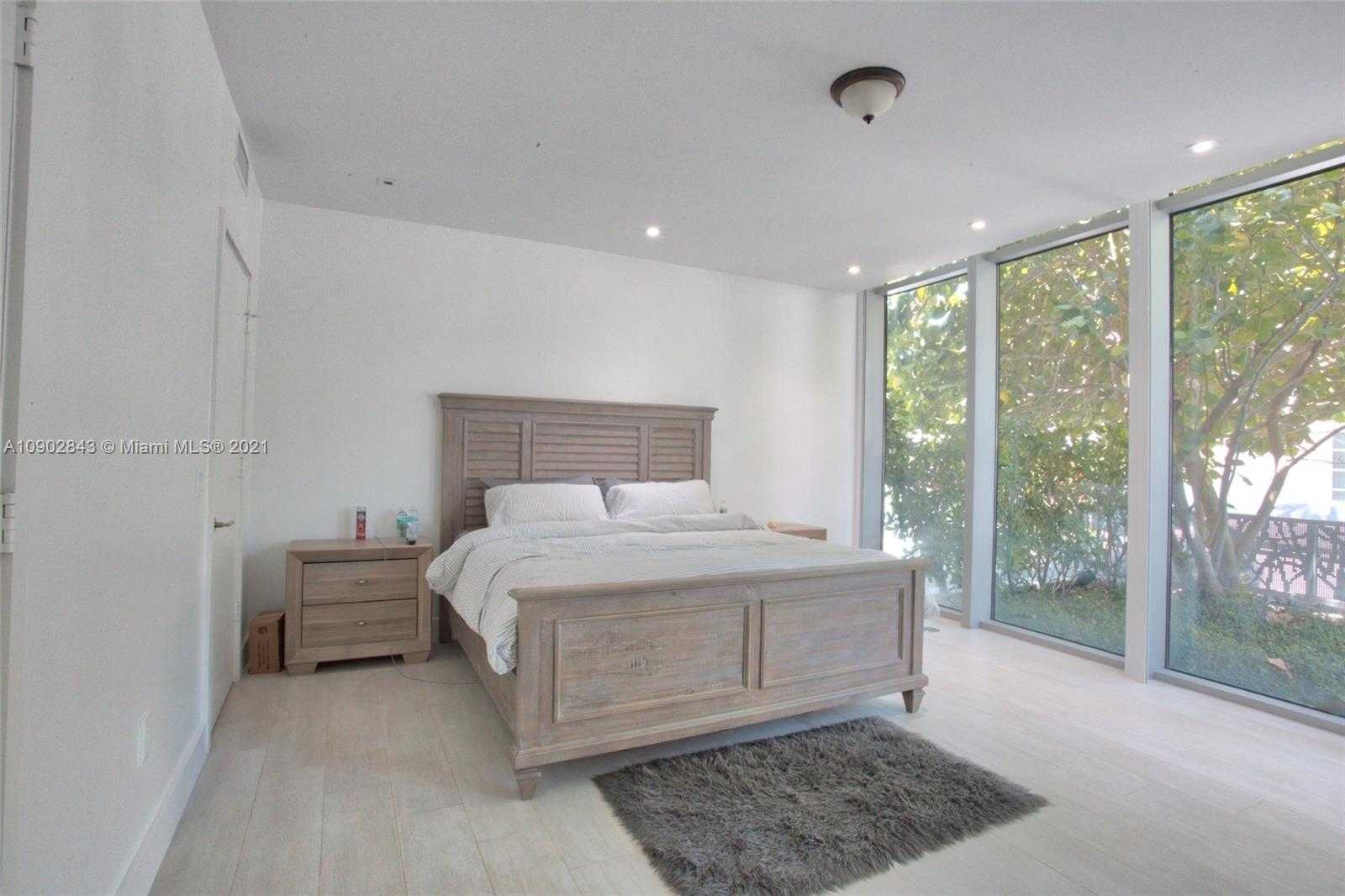 Small Image of 1 COLLINS AVE #109, Miami Beach Number 6