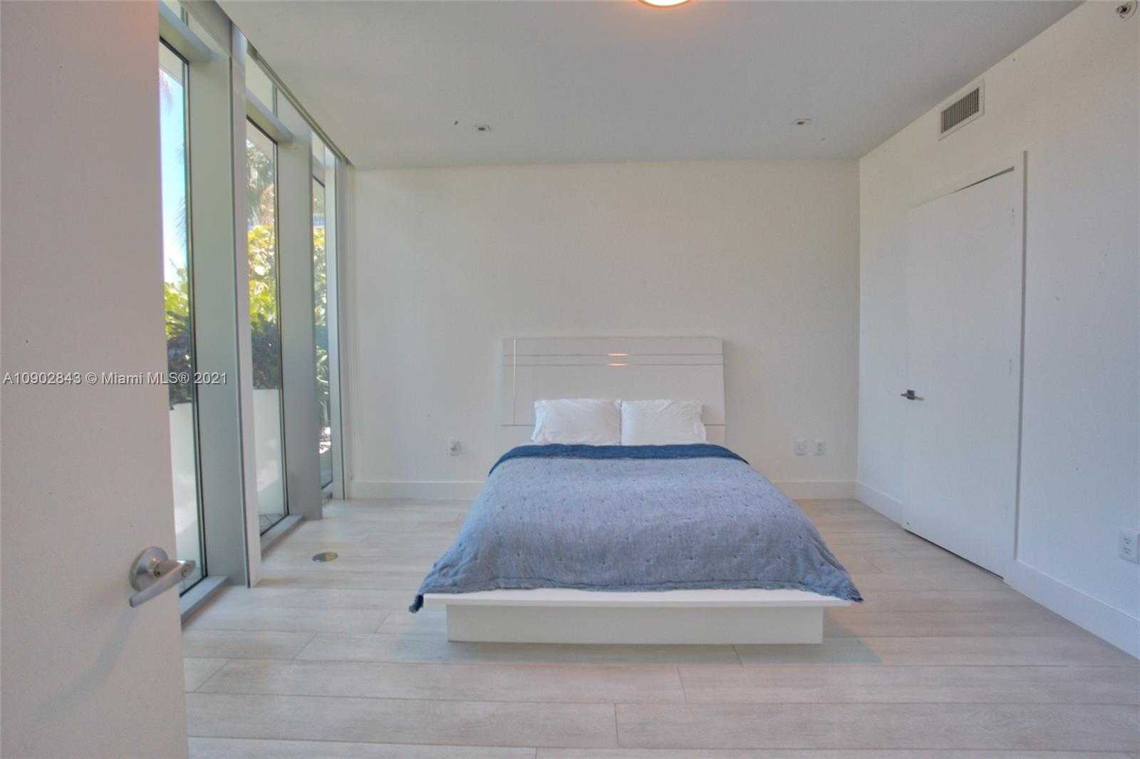 Small Image of 1 COLLINS AVE #109, Miami Beach Number 8