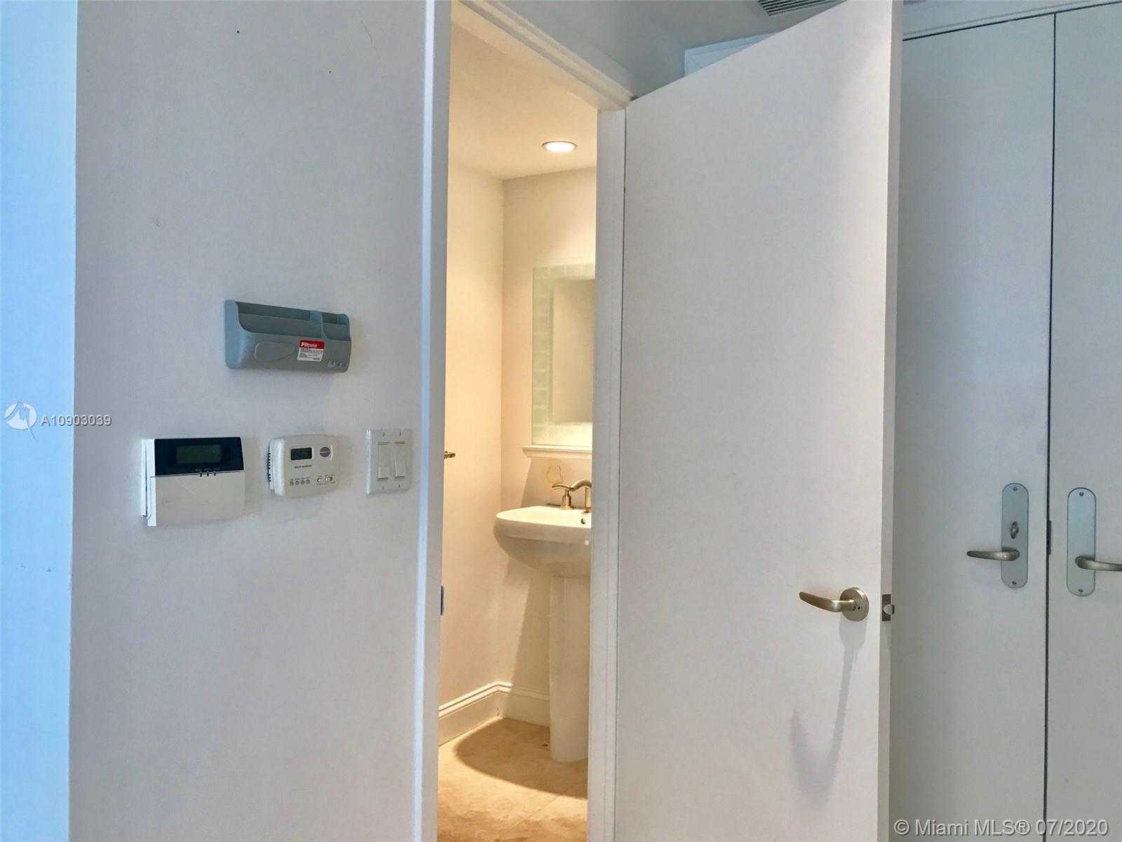 Small Image of 901 BRICKELL KEY BLVD #2602, Miami Number 18