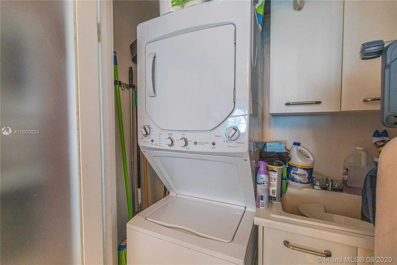 Small Image of 1331 BRICKELL BAY DR #1803, Miami Number 30