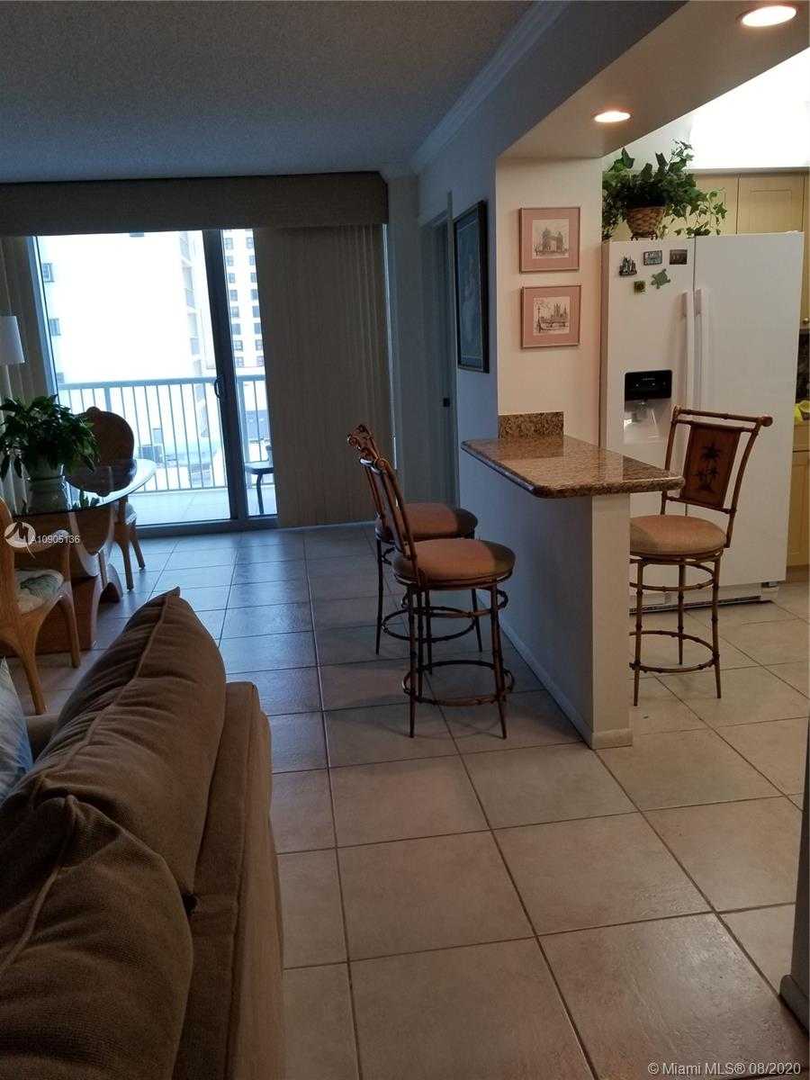 Small Image of 2655 COLLINS AVE #806, Miami Beach Number 5